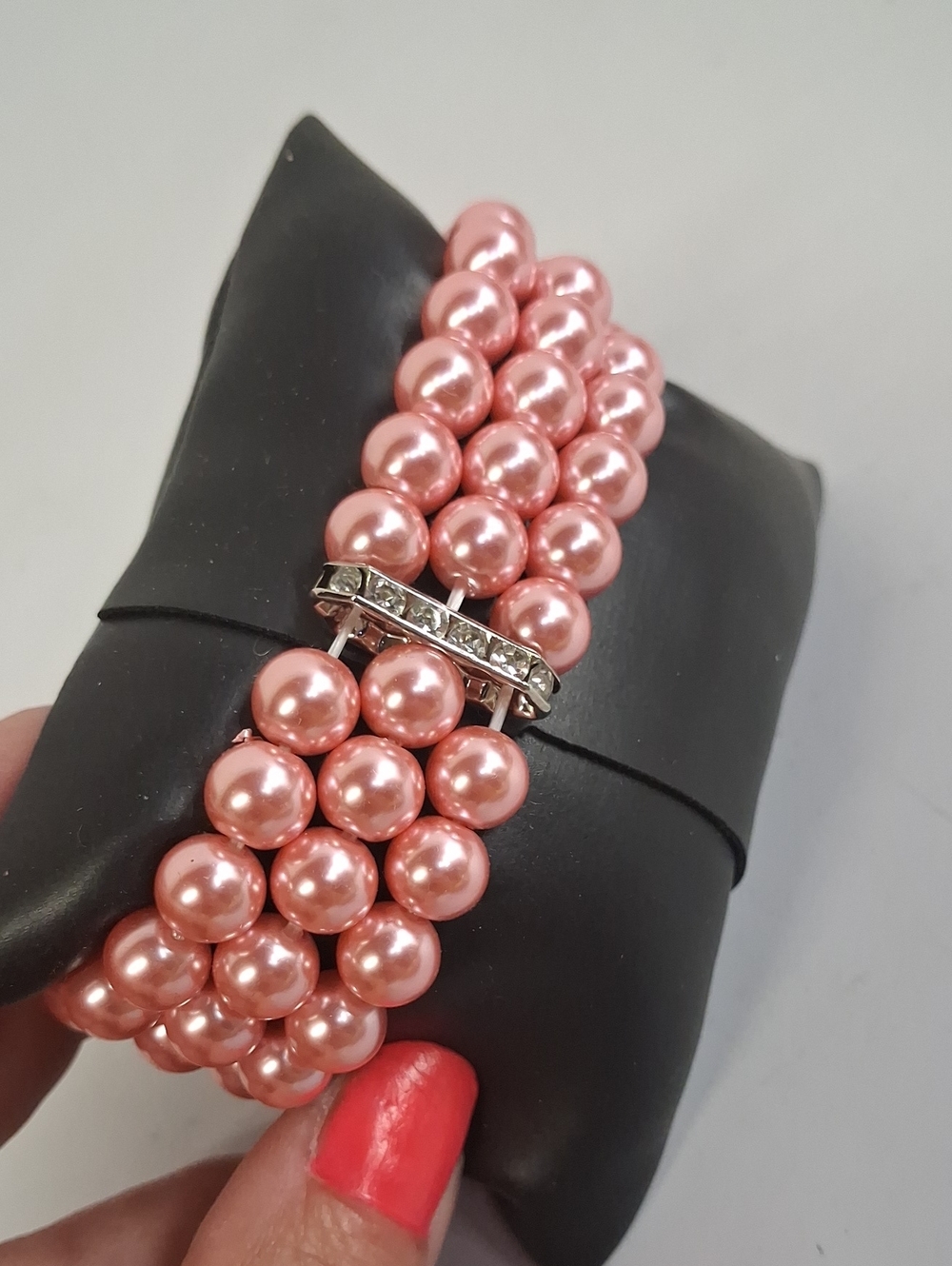 Betsy Johnson Pink Pearl Beaded Women's Fashion Watch - Picture 4 of 4